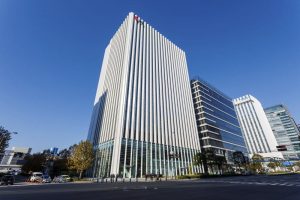 LG横浜外観